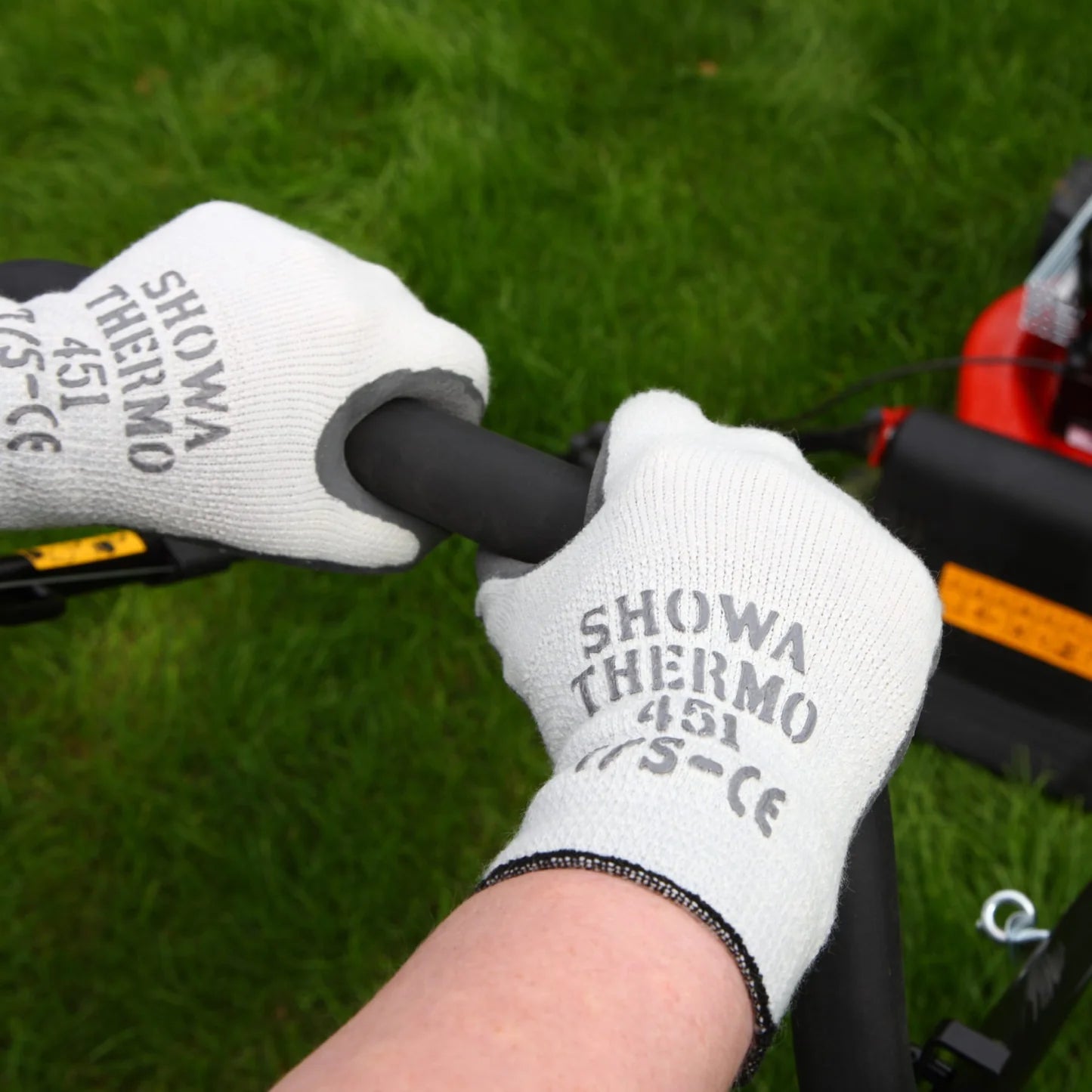Showa 451 Thermal - Grip Gloves - Centre Sales